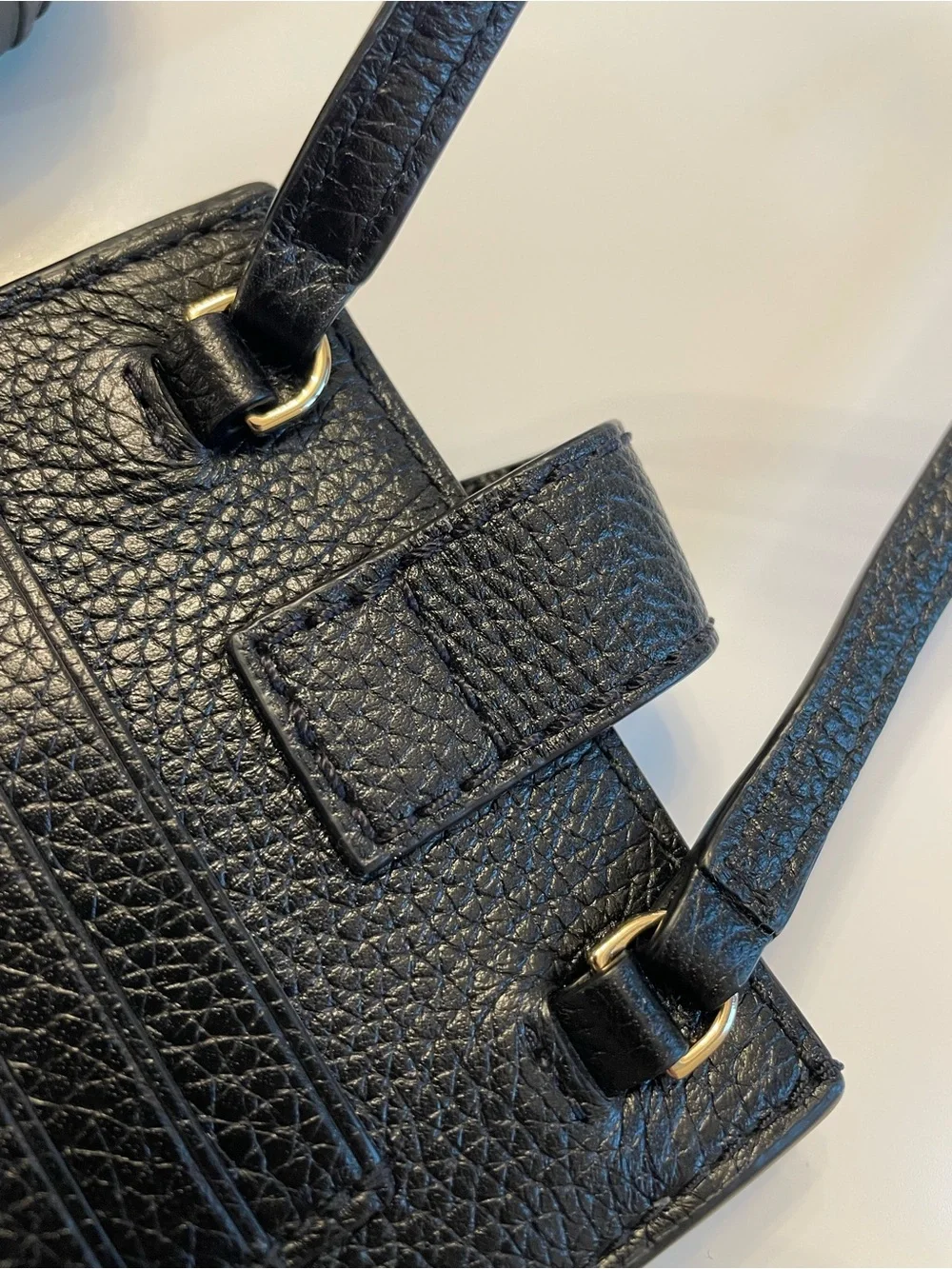 Marc Jacobs Black Pebbled Leather Crossbody Phone Card Case
